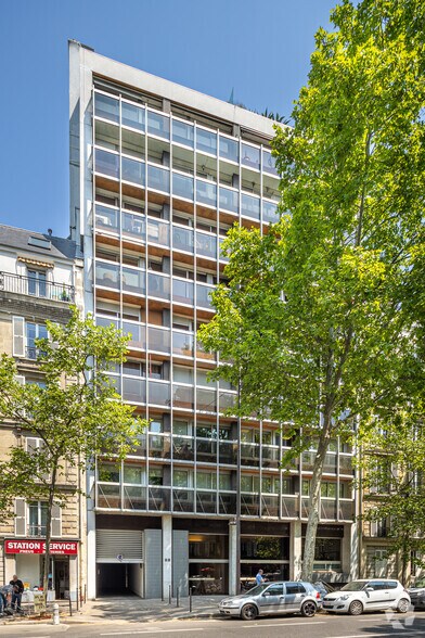 Office in Paris for lease - Primary Photo - Image 1 of 1