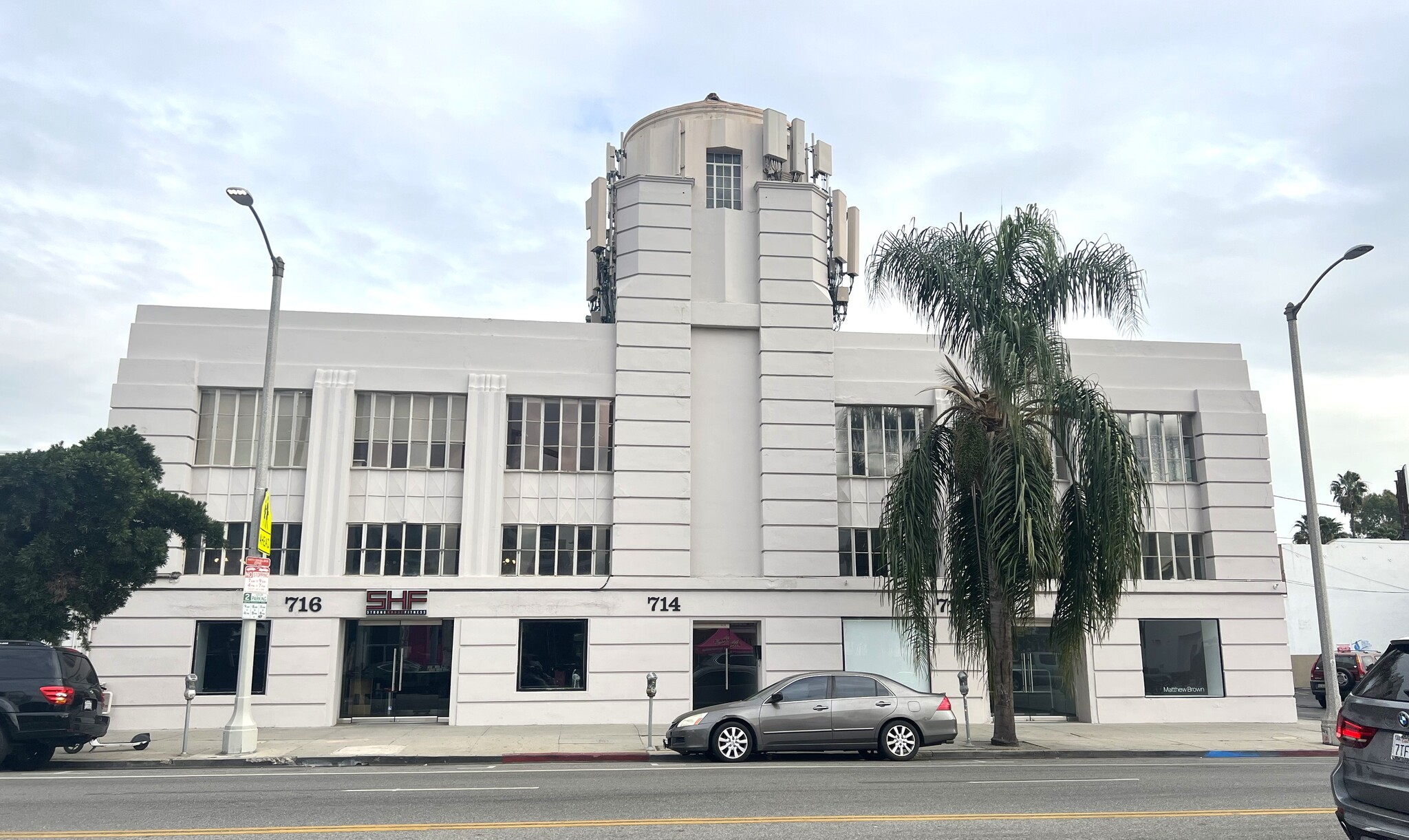 712-718 N La Brea Ave, Los Angeles, CA for lease Building Photo- Image 1 of 3