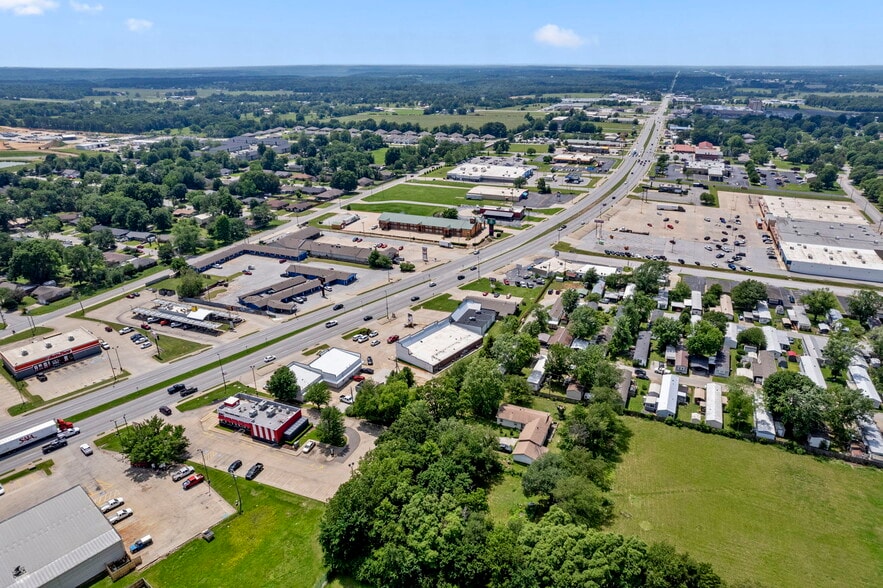 1223 US-412, Siloam Springs, AR for lease - Building Photo - Image 2 of 20