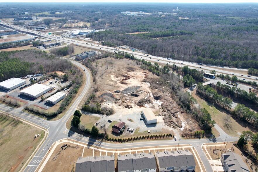 2168 Stevens Mill Rd, Matthews, NC for lease - Building Photo - Image 2 of 6