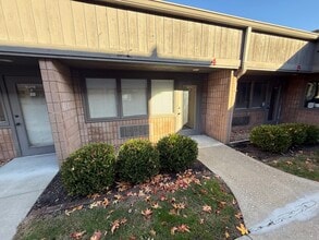 1245 S Cleveland Massillon Rd, Akron, OH for lease Building Photo- Image 2 of 11