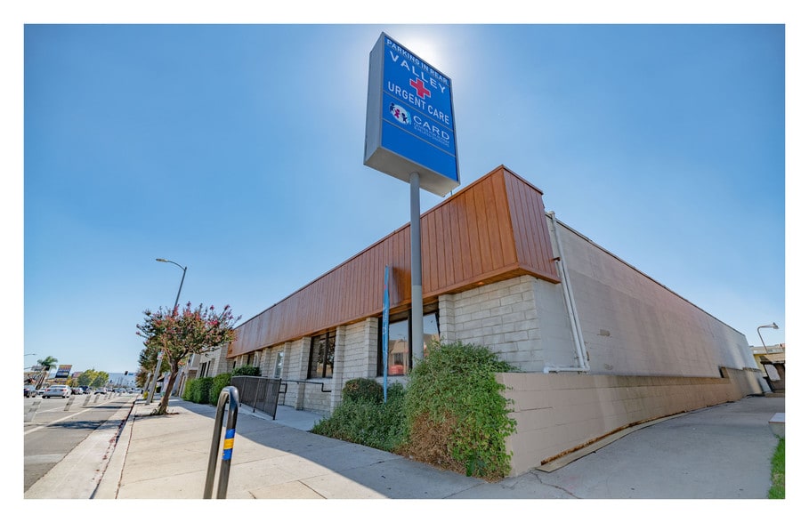 9335 Reseda Blvd, Northridge, CA for lease - Building Photo - Image 1 of 6