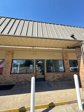 6934-6958 Jewella Ave, Shreveport, LA for lease Building Photo- Image 2 of 3