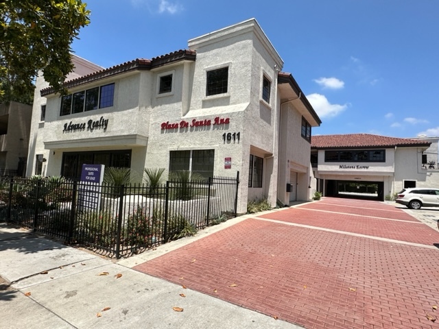 1611 E 4th St, Santa Ana, CA for lease Building Photo- Image 1 of 8