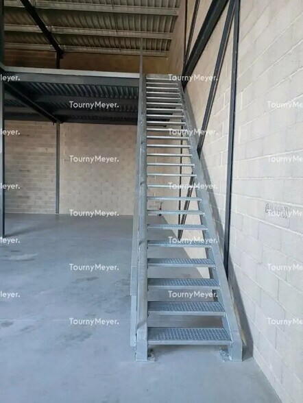 Flex in Saint-Georges-d'Orques for sale - Interior Photo - Image 2 of 6