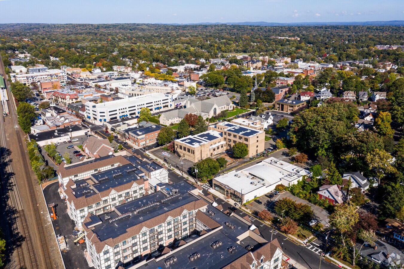 129 S Broad St, Ridgewood, NJ 07450