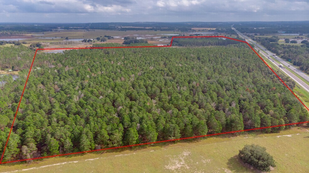 Florida Tpke, Howey In The Hills, FL for sale - Building Photo - Image 1 of 1