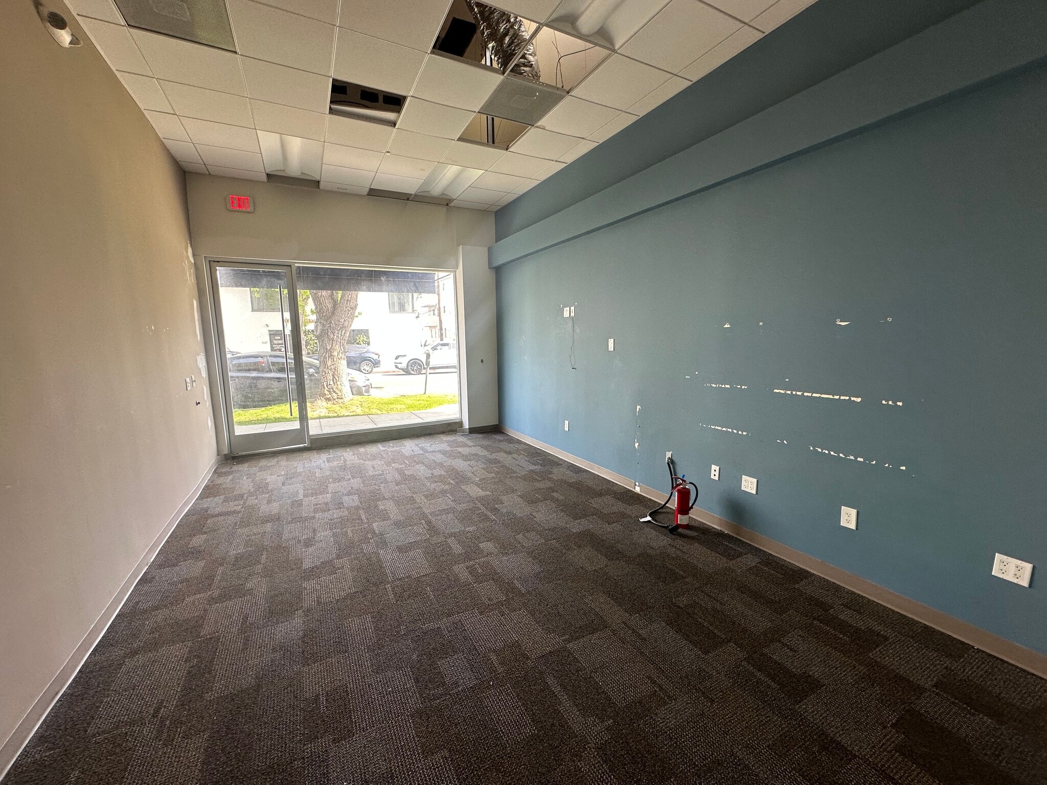 625 Montana Ave, Santa Monica, CA for lease Building Photo- Image 1 of 3