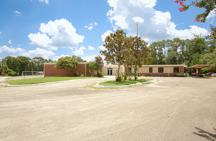 103 E Hospital St, Corrigan, TX for sale - Building Photo - Image 1 of 47