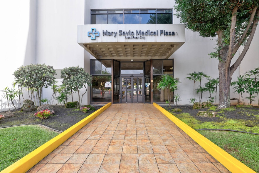 98-1247 Kaahumanu St, Aiea, HI for lease - Building Photo - Image 1 of 16