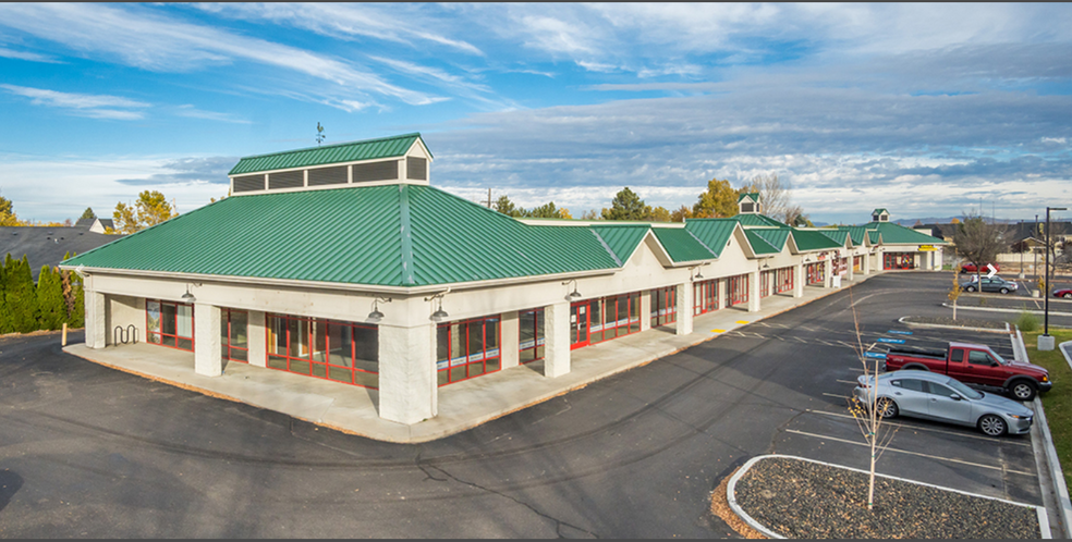 8610-8664 W Overland Rd, Boise, ID for lease - Building Photo - Image 2 of 6