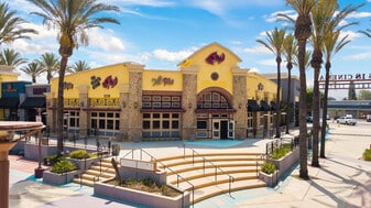 Lakes Entertainment Center - Pub