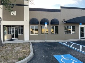 5952-6012 Clark Center Ave, Sarasota, FL for lease Building Photo- Image 2 of 13