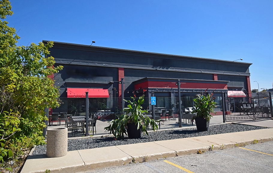 2005 Pembina Hwy, Winnipeg, MB for lease - Building Photo - Image 2 of 5