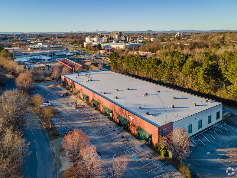 915 Interstate Ridge Dr, Gainesville, GA for lease - Aerial - Image 3 of 16