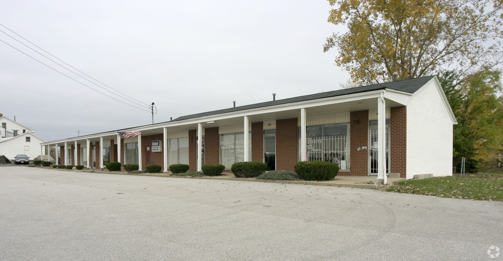 42894301 Manhattan Ave, Brunswick, OH 44212