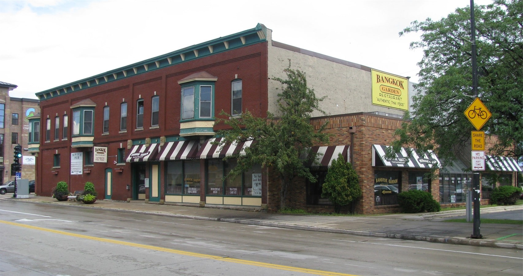 317 Dousman St, Green Bay, WI 54303