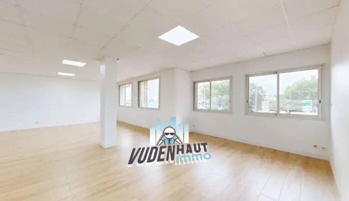 Office in Toulouse for lease - Interior Photo - Image 2 of 9