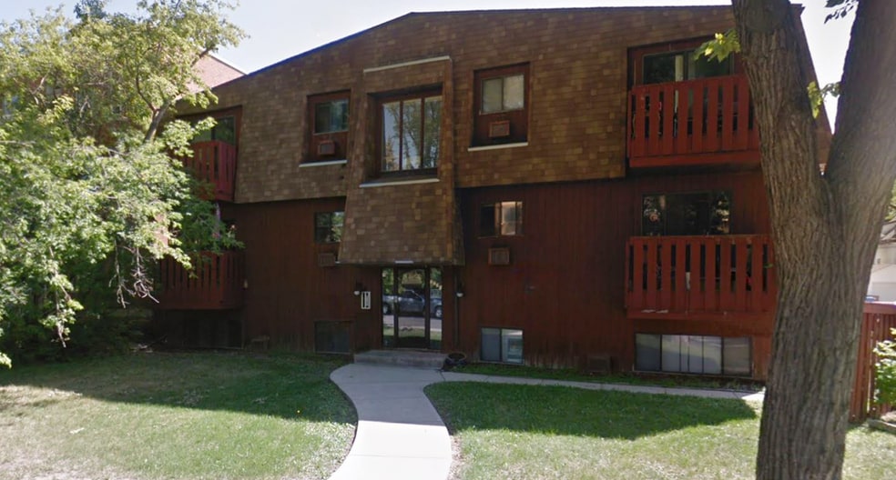 2221 Robinson St, Regina, SK for sale - Building Photo - Image 1 of 1