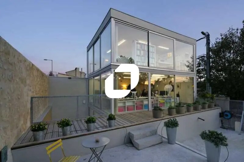 Office in Lormont for lease - Building Photo - Image 1 of 12