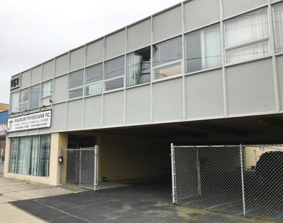 151 Hempstead Tpke, West Hempstead, NY for sale - Building Photo - Image 1 of 1