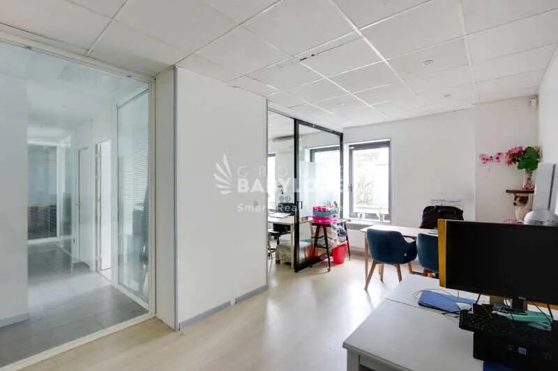 168-170 Rue Victor Hugo, Levallois-Perret for sale - Interior Photo - Image 1 of 12