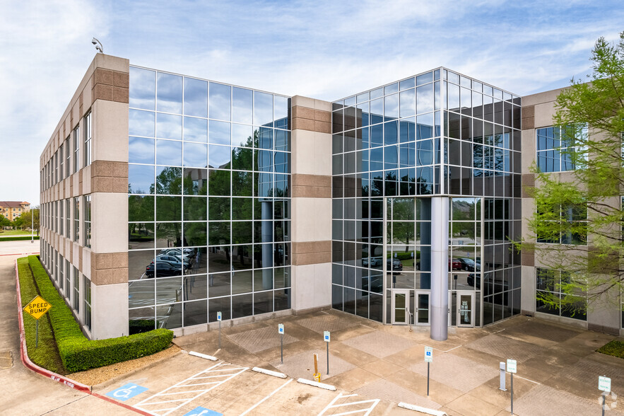 2900 W Plano Pky, Plano, TX for sale - Building Photo - Image 1 of 1