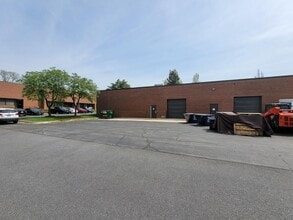 7529 Standish Pl, Rockville, MD for lease Building Photo- Image 1 of 3