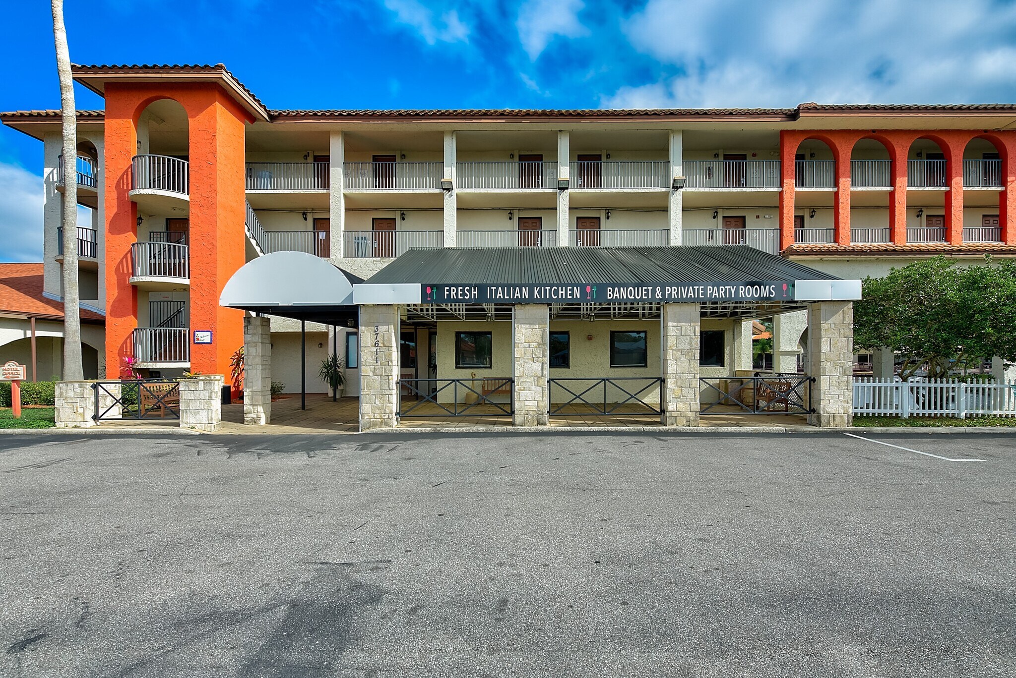 37611 N US Highway 19, Palm Harbor, FL for sale Building Photo- Image 1 of 1