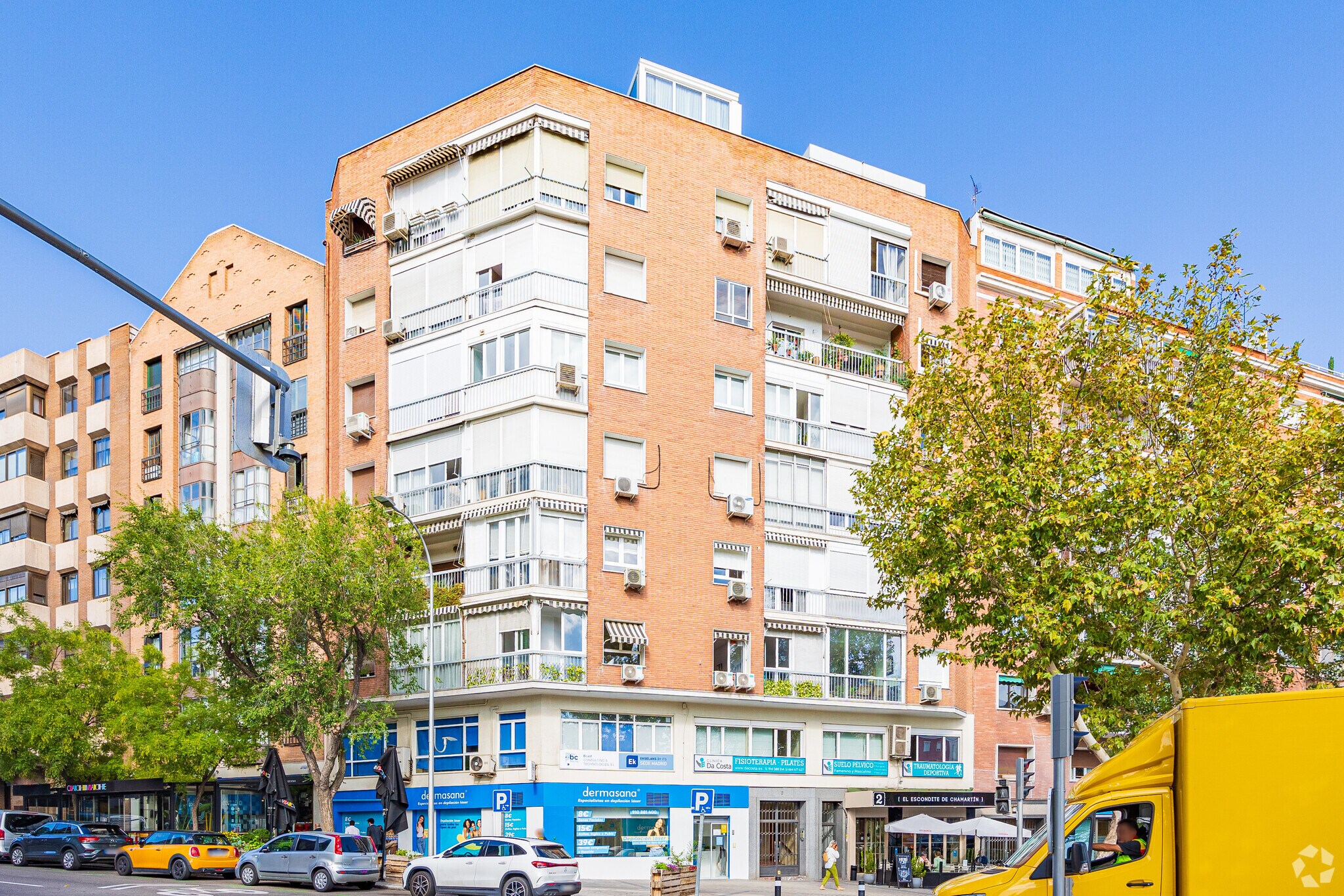 Plaza República Ecuador, 2, Madrid, Madrid for sale Primary Photo- Image 1 of 1