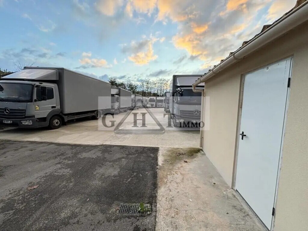 Vente Entrepôt 40 m² à 1 400 m² - Photo 1