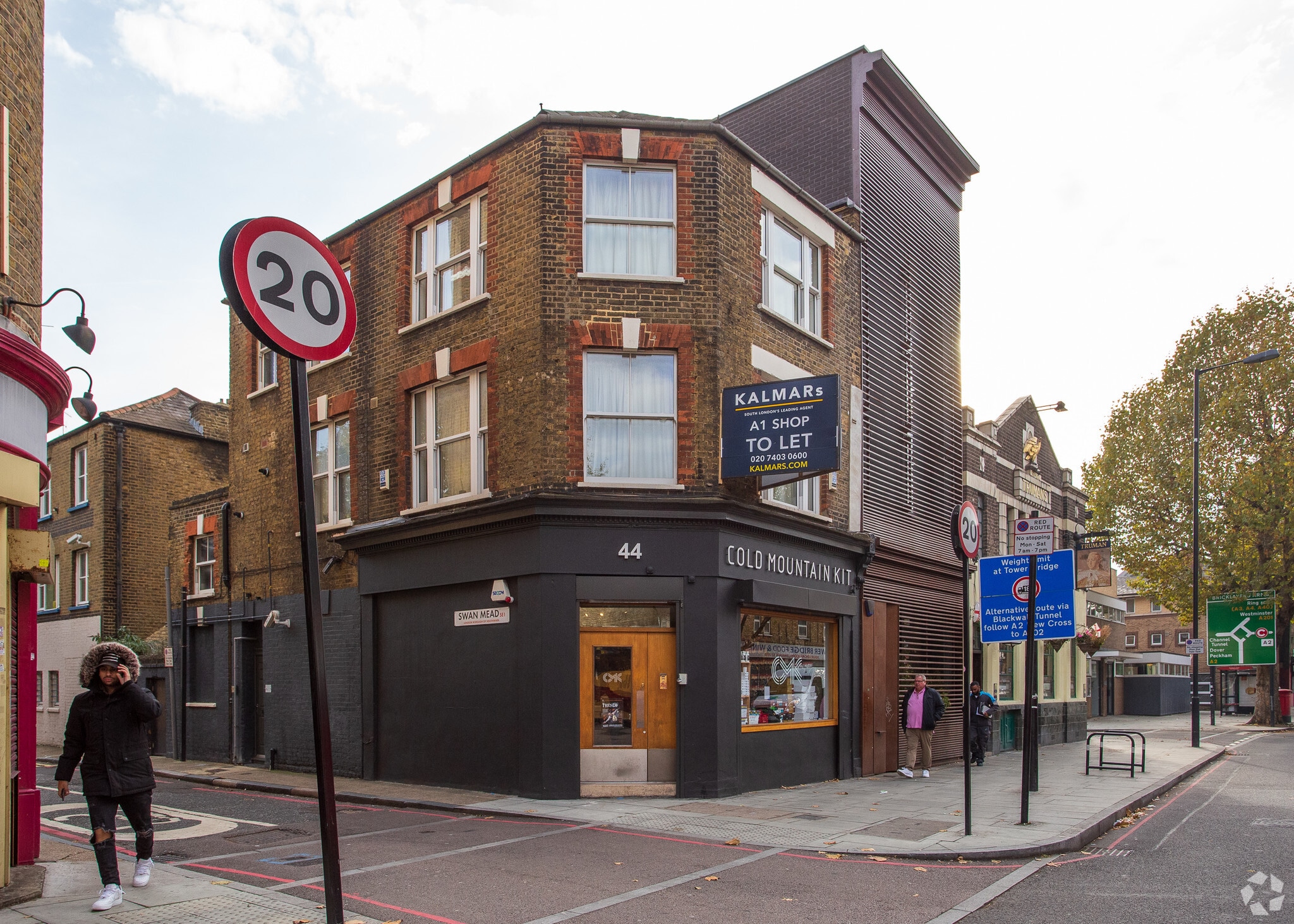 44-44A Tower Bridge Rd, London for sale Primary Photo- Image 1 of 1