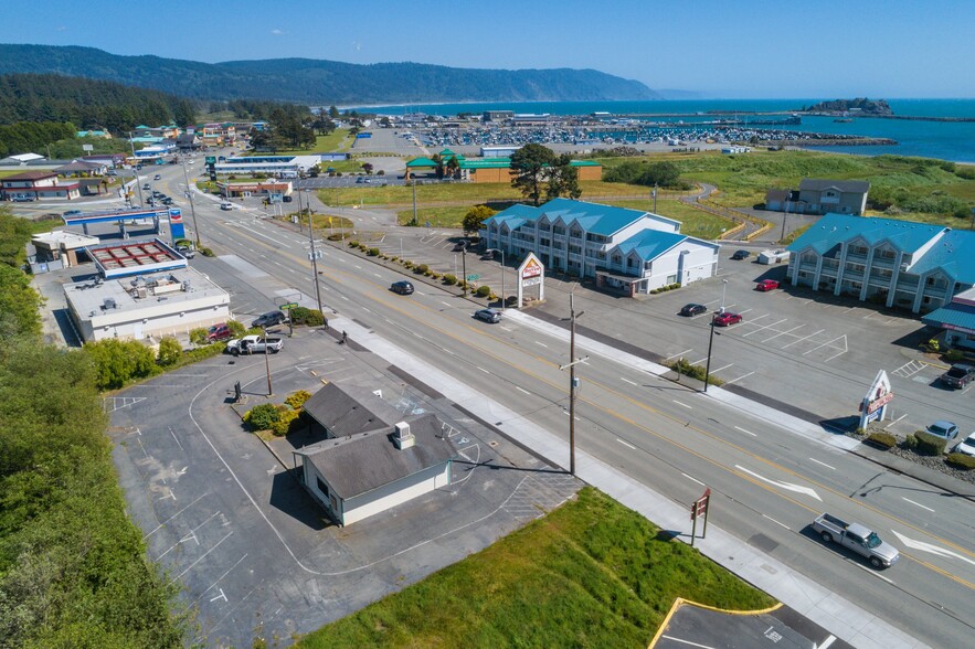 309 Us Highway 101 S, Crescent City, CA for lease - Building Photo - Image 3 of 6