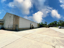 4205 Pinemont Dr, Houston TX - Warehouse