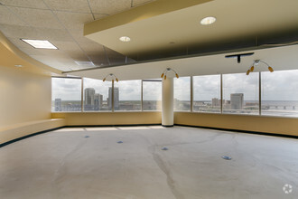 225 Water St, Jacksonville, FL for lease Interior Photo- Image 2 of 3