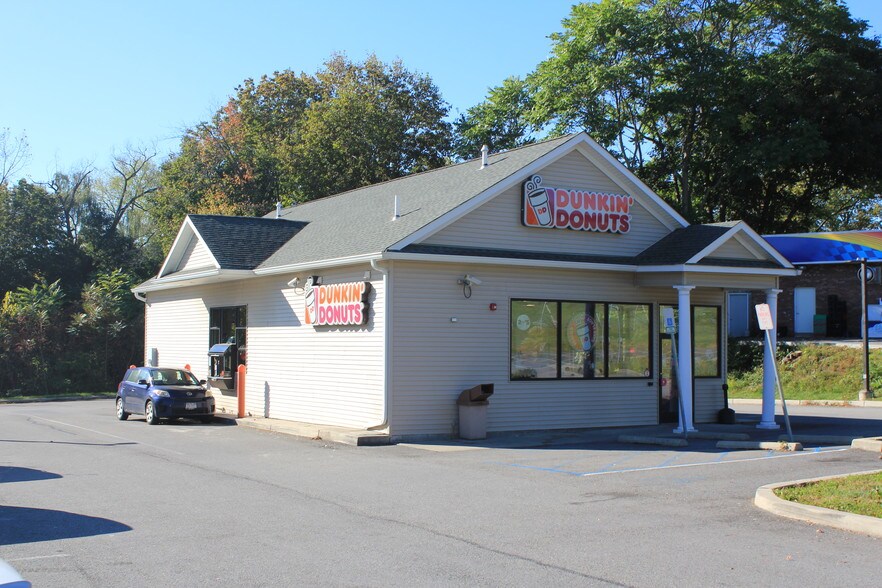 1053 Little Britain Rd, Newburgh, NY 12553