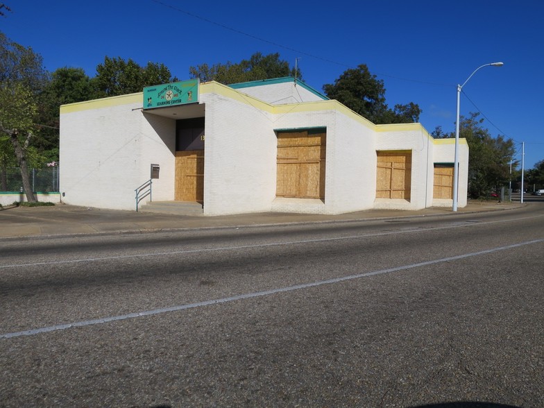 1396 Jackson Ave, Memphis, TN for sale - Building Photo - Image 1 of 1