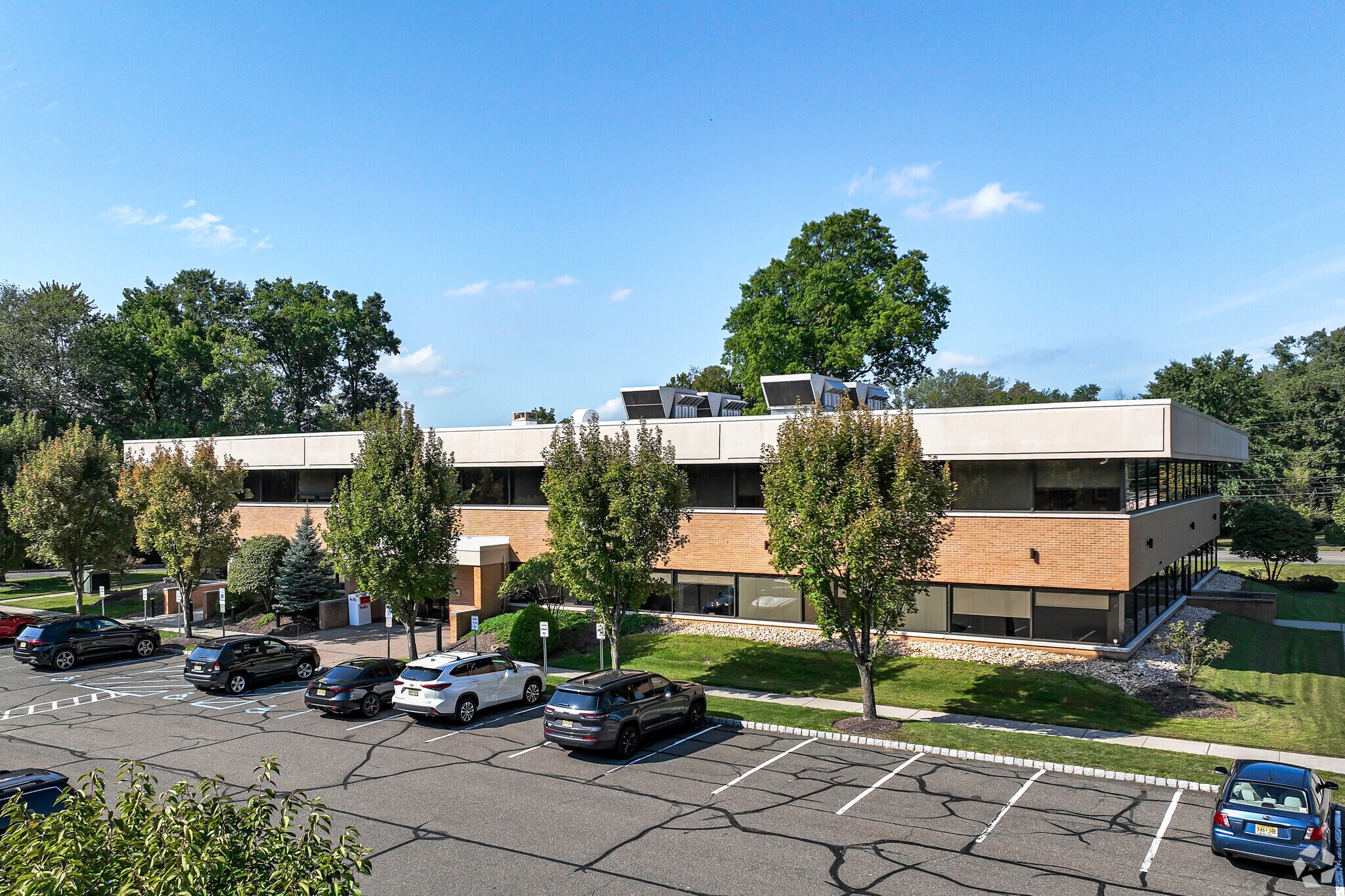 330 Passaic Ave, Fairfield, NJ for lease Building Photo- Image 1 of 7