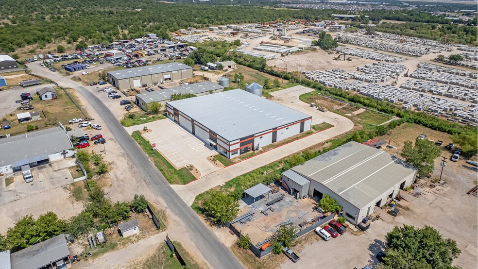 8602 Lava Hill Rd, Austin, TX for lease - Building Photo - Image 3 of 15