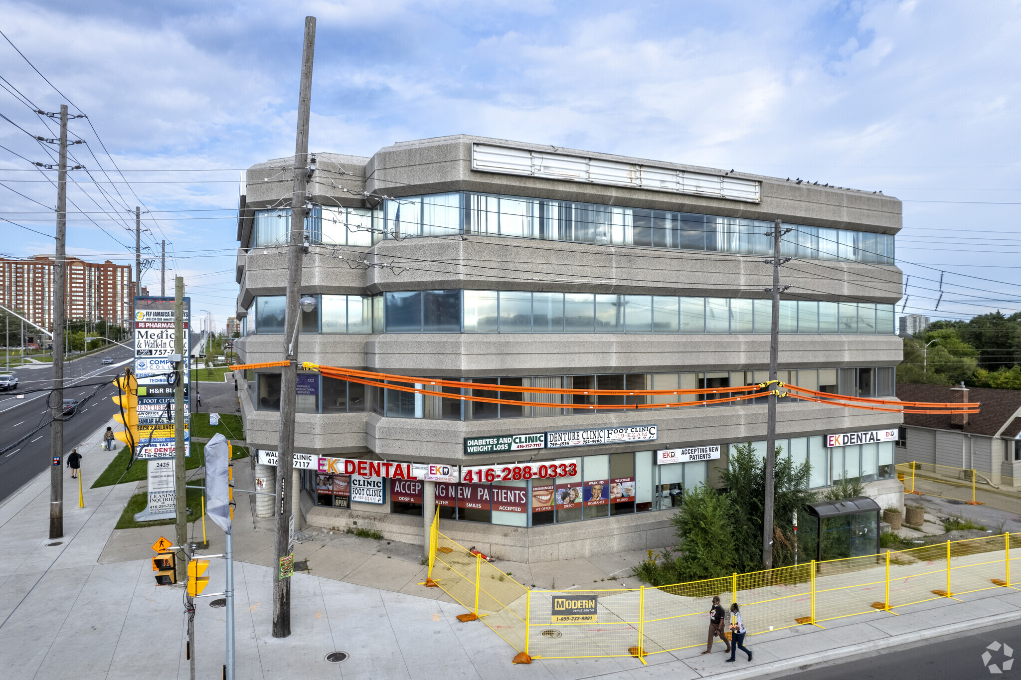 2425 Eglinton Ave E, Toronto, ON for lease Primary Photo- Image 1 of 3