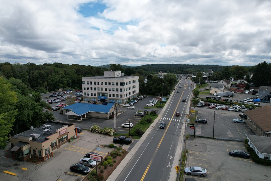 322 Maple St, Marlborough, MA for lease - Building Photo - Image 3 of 11