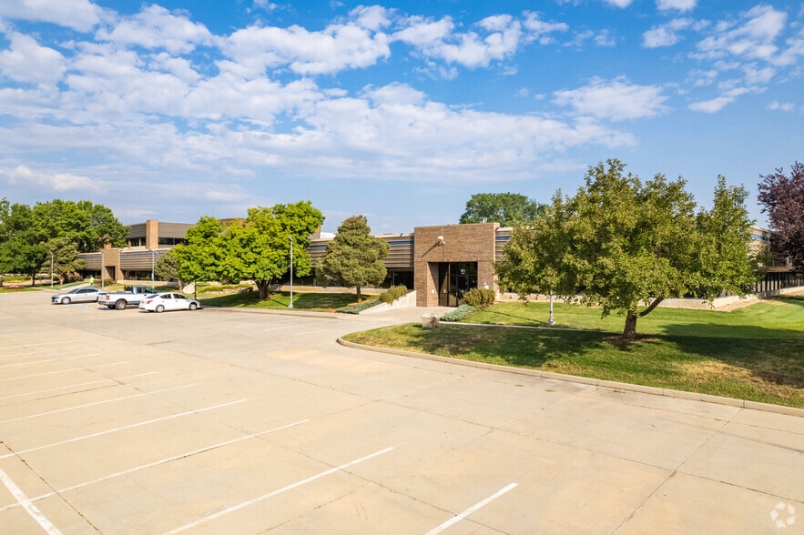 2452 Clover Basin Dr, Longmont, CO for lease - Building Photo - Image 2 of 6