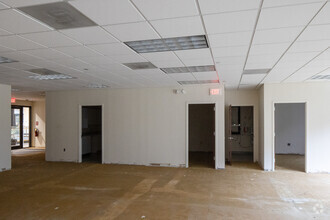 125 Half Mile Rd, Red Bank, NJ for lease Interior Photo- Image 2 of 4