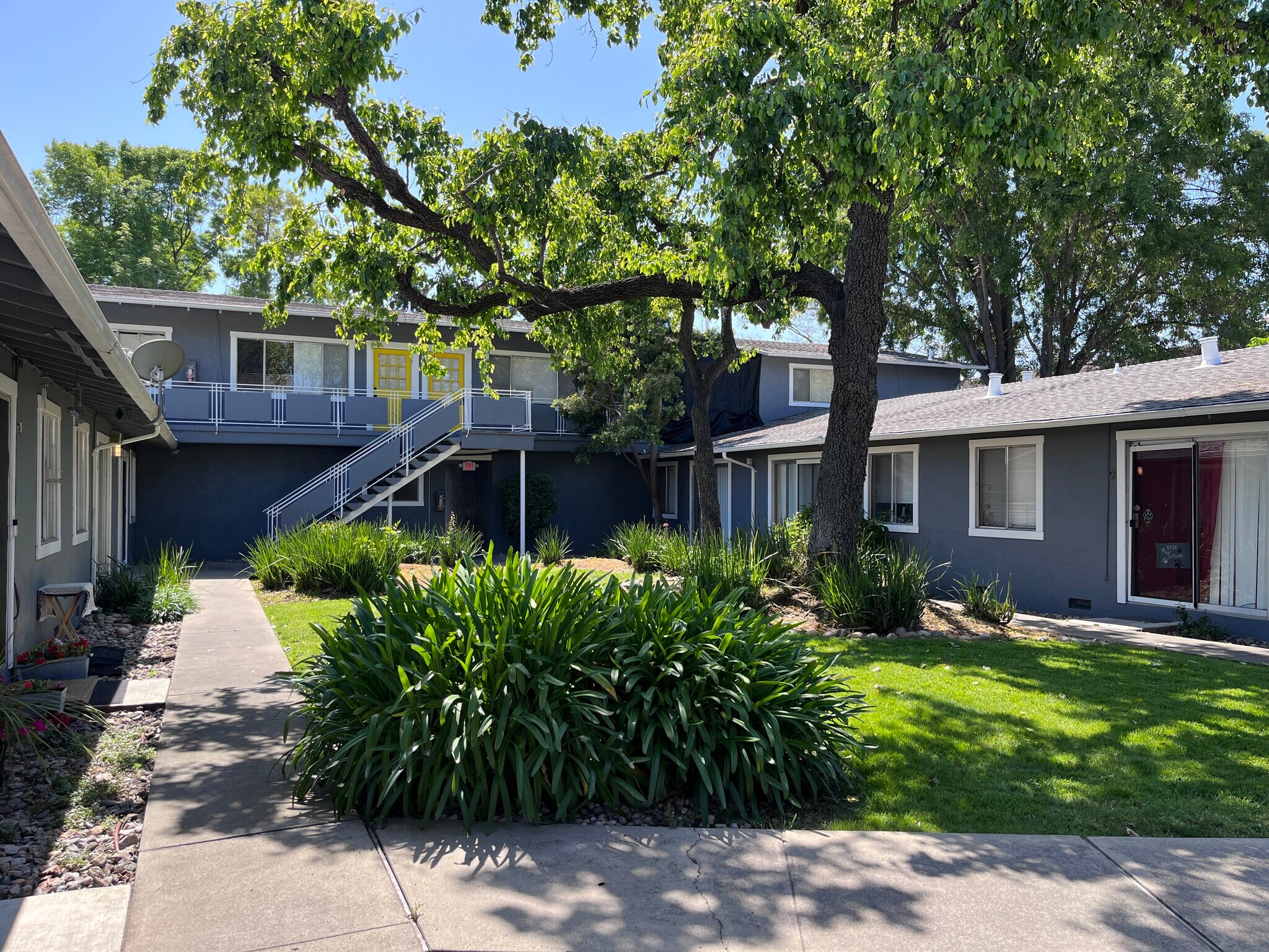 2483-2491 Whitney Dr, Mountain View, CA for sale Building Photo- Image 1 of 47