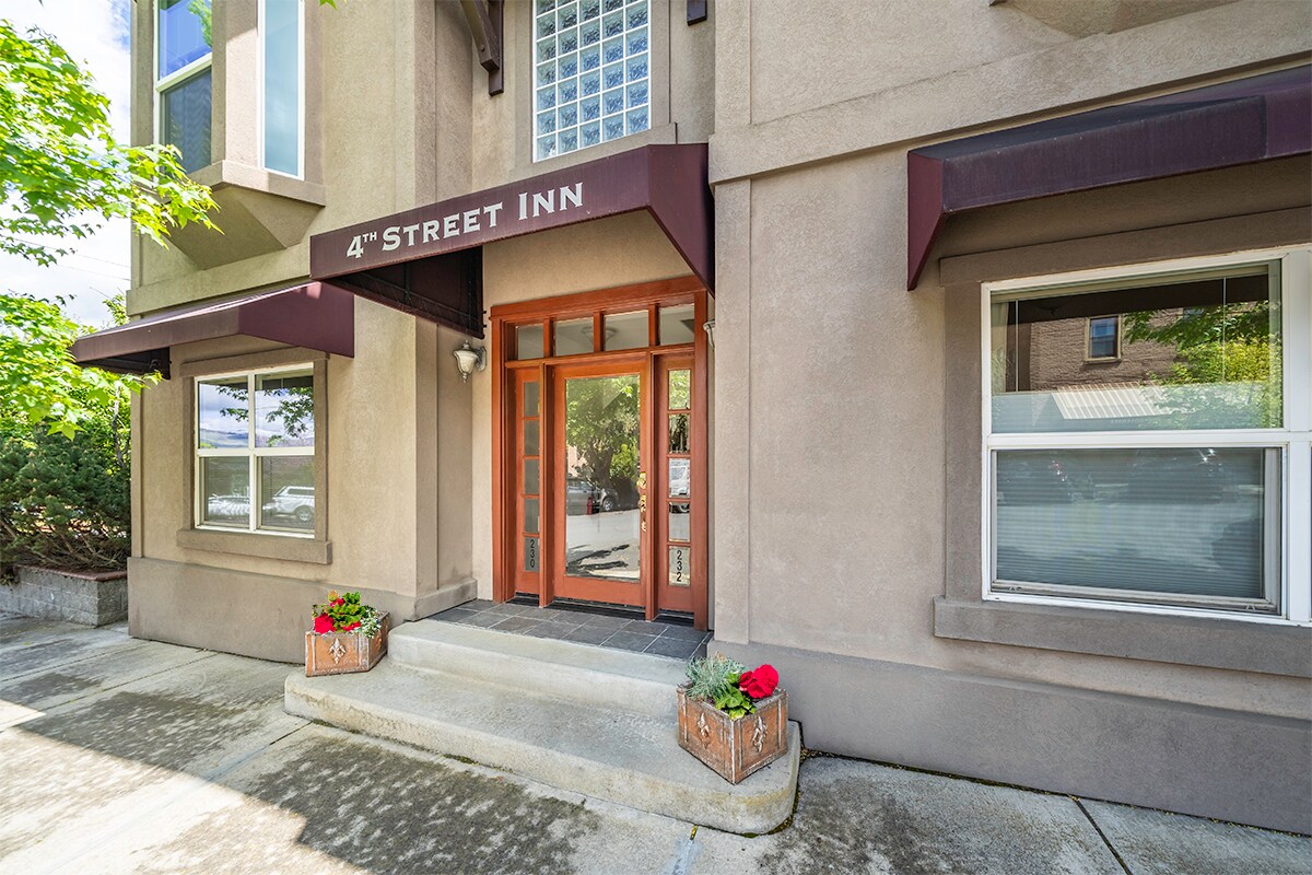 230-232 4th St, Ashland, OR for sale Primary Photo- Image 1 of 1