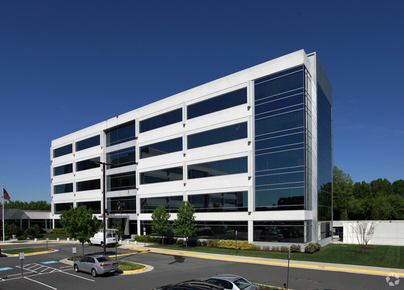 4800 Westfields Blvd, Chantilly, VA, 20151 - Office Space For Lease ...