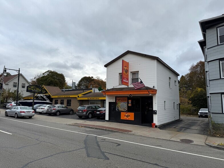 399 Shrewsbury St, Worcester, MA for sale - Building Photo - Image 2 of 9