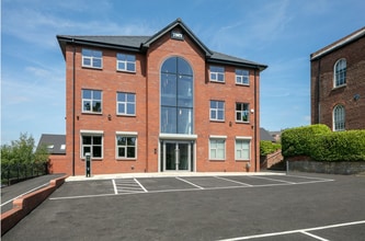 45 Waterloo Rd, Stockport for lease Building Photo- Image 1 of 5