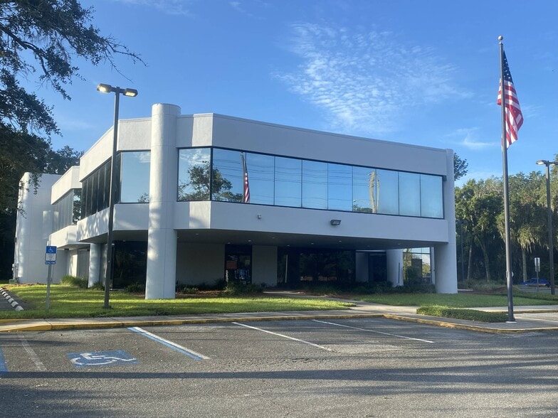 2800 E Silver Springs Blvd, Ocala, FL for sale - Building Photo - Image 2 of 14