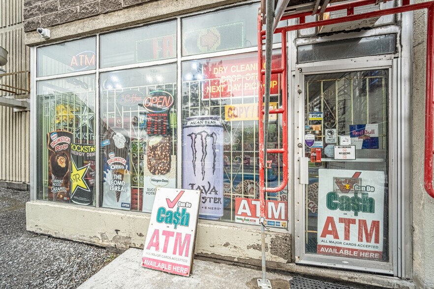 180 Lees Ave, Ottawa, ON K1S 5J6